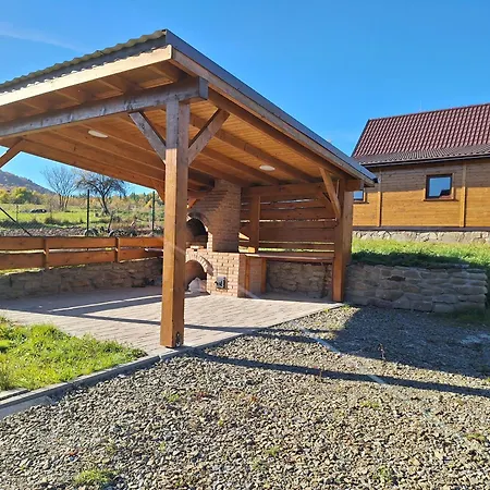 Chyzky V Runine Chalet Runina